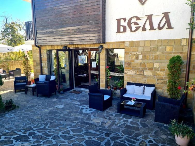 Family Hotel Bela Triavna Exterior foto