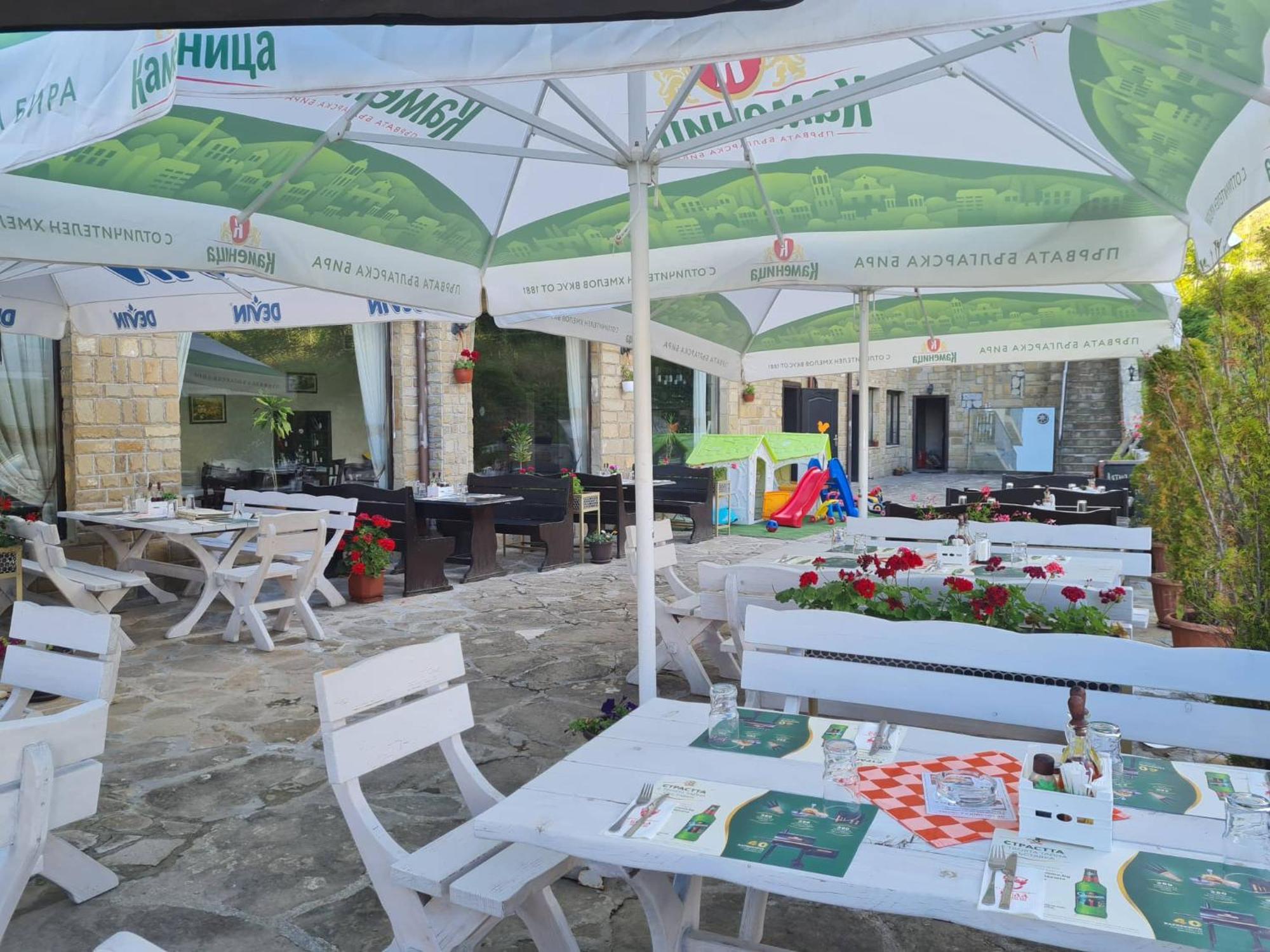Family Hotel Bela Triavna Exterior foto